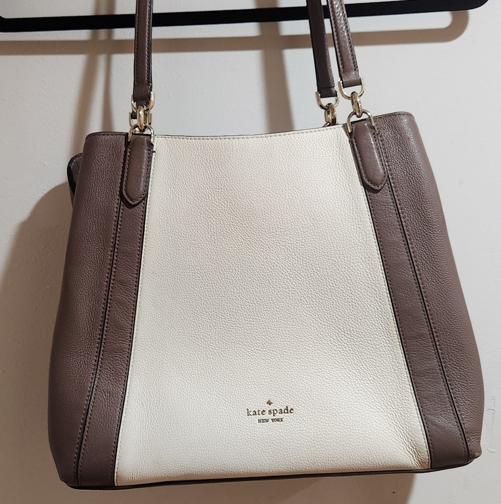 Kate Spade Two tone Leather shoulder purse. Cream & Brown